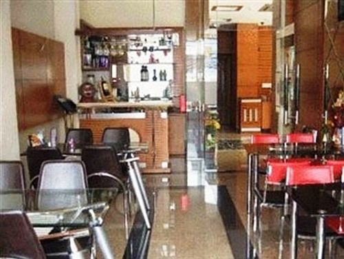 Hotel Ava Saigon 2 2*