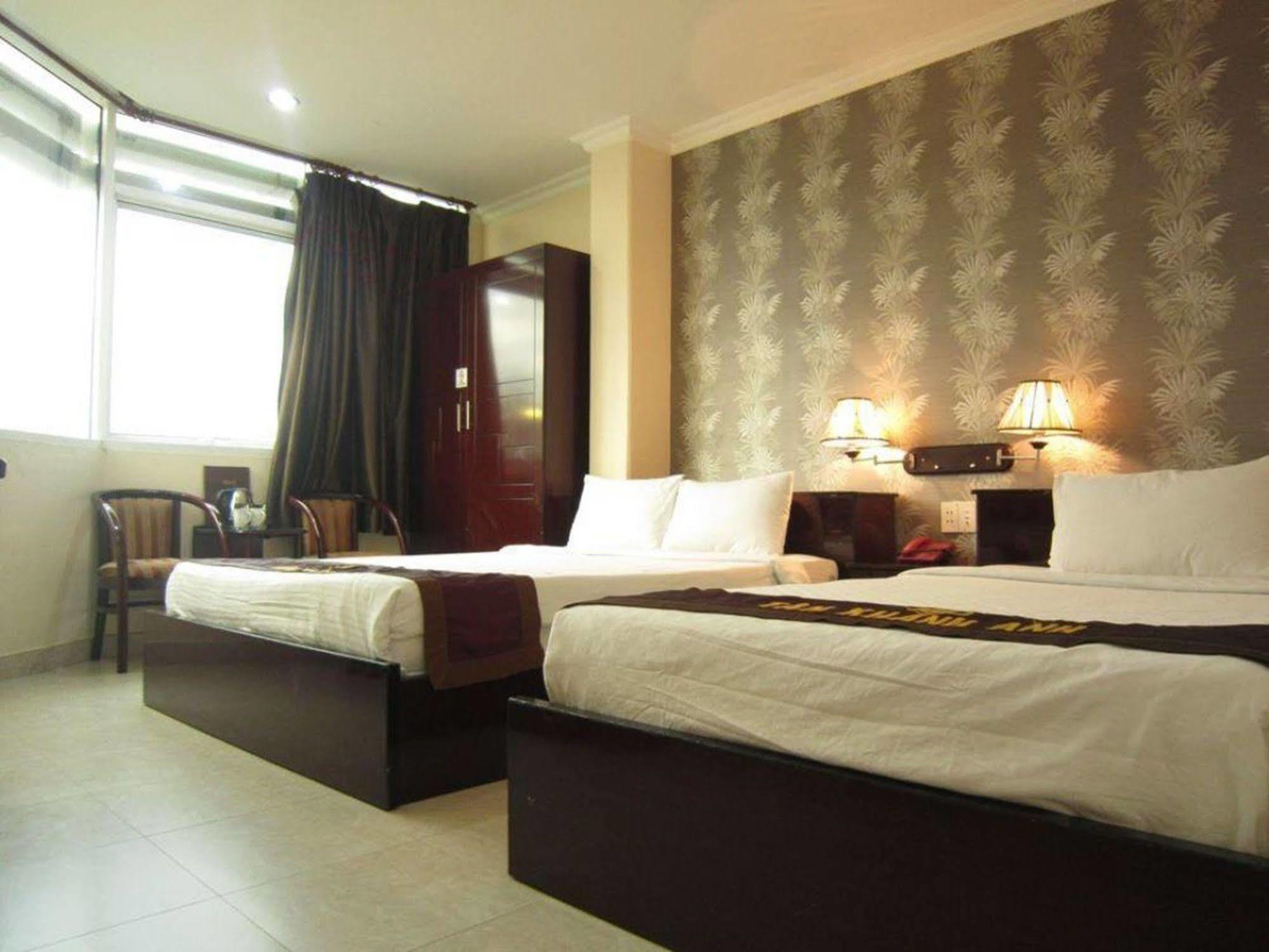 Ava Saigon 2