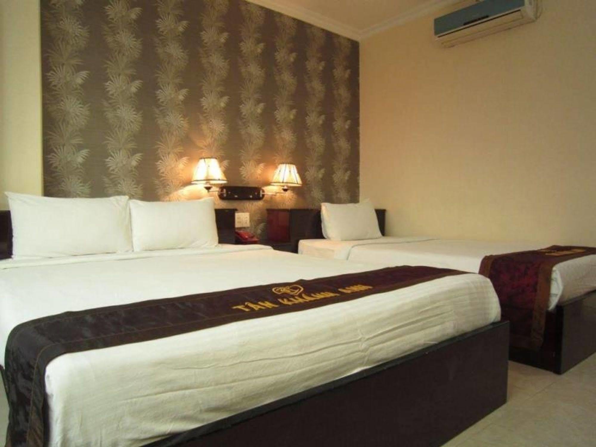 Hotel Ava Saigon 2 2*