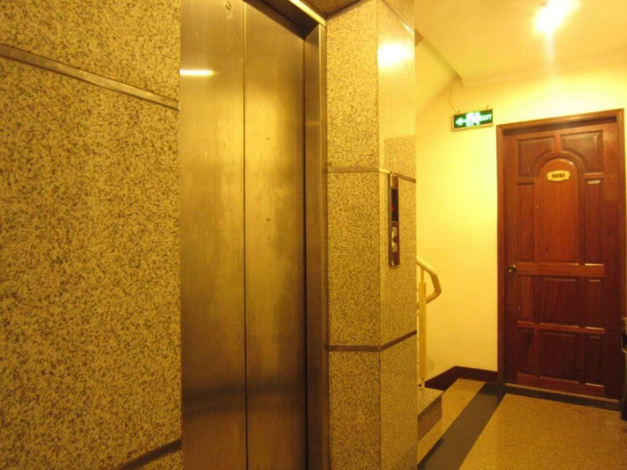 Ava Saigon 2 2* Ho Chi Minh City